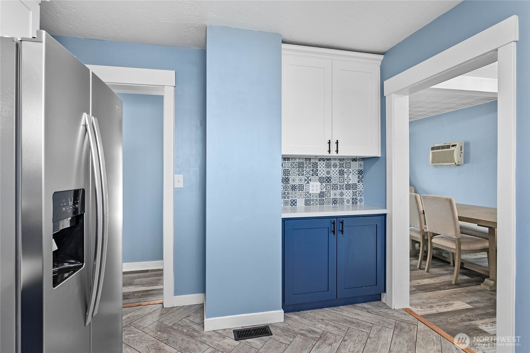 208 Harrison Street Sumas, WA 98295 - Photo 11 of 38