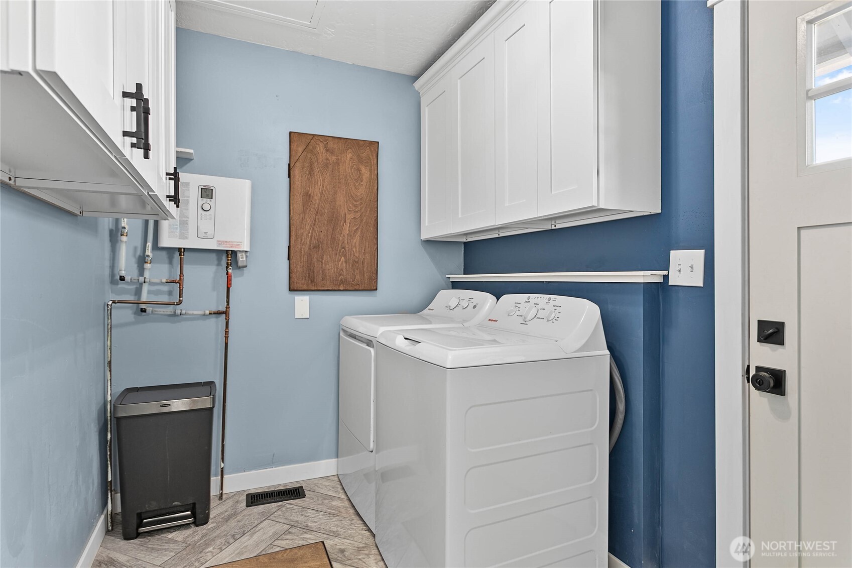 208 Harrison Street Sumas, WA 98295 - Photo 13 of 38