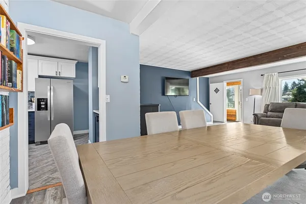 $410,000 | 208 Harrison Street, Sumas, WA 98295