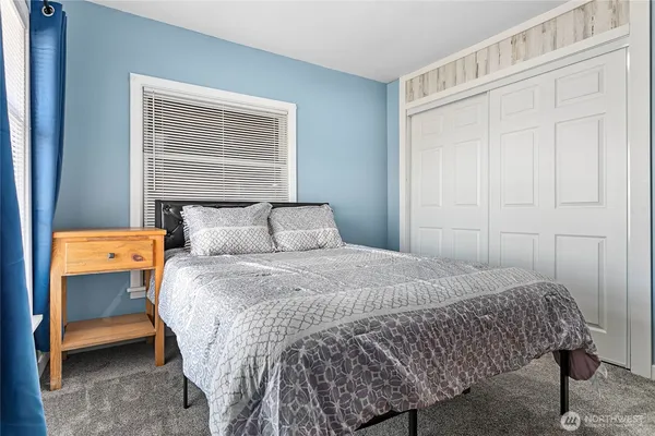 $410,000 | 208 Harrison Street, Sumas, WA 98295