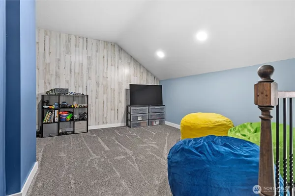 $410,000 | 208 Harrison Street, Sumas, WA 98295