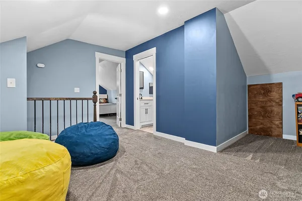 $410,000 | 208 Harrison Street, Sumas, WA 98295