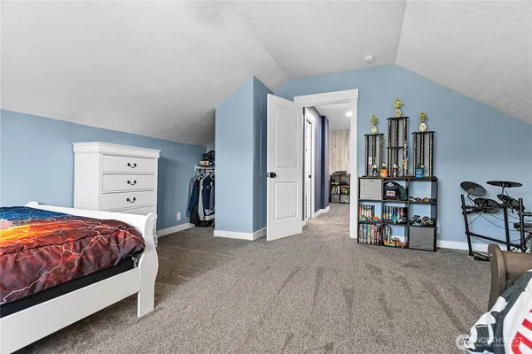 $410,000 | 208 Harrison Street, Sumas, WA 98295