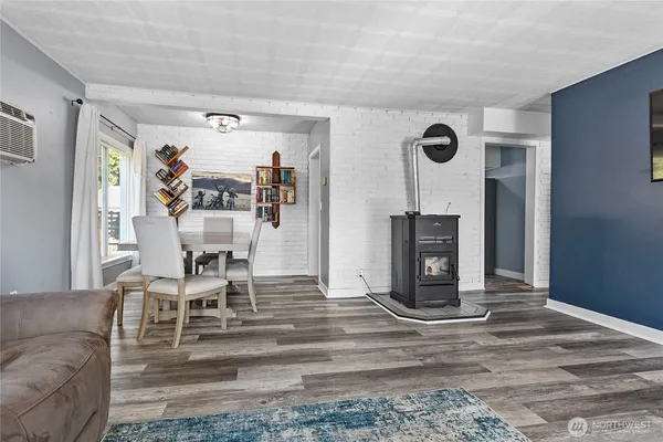 $410,000 | 208 Harrison Street, Sumas, WA 98295