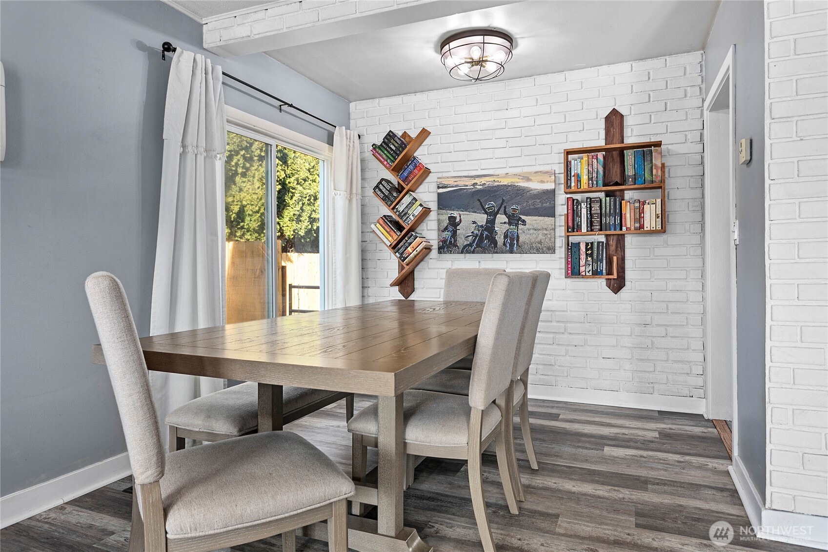 208 Harrison Street Sumas, WA 98295 - Photo 6 of 38