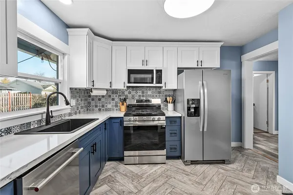 $410,000 | 208 Harrison Street, Sumas, WA 98295