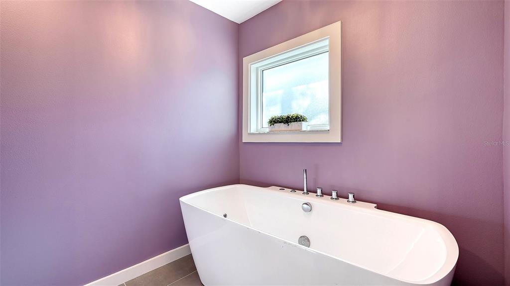 7221 Plovers Way Sarasota, FL 34242 - Photo 43 of 100