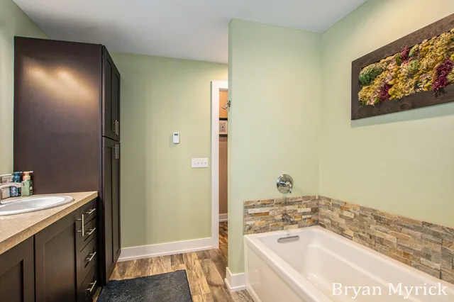 $1,150,000 | 4656 Arbor Trail, Holland, MI 49423