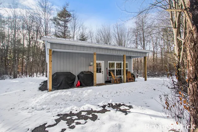 $1,150,000 | 4656 Arbor Trail, Holland, MI 49423