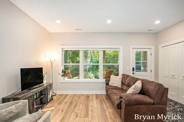 $1,150,000 | 4656 Arbor Trail, Holland, MI 49423