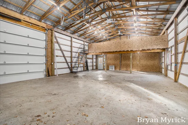 $1,150,000 | 4656 Arbor Trail, Holland, MI 49423