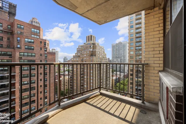 $1,150,000 | 345 East 80th Street, Unit 15B | Upper East Side