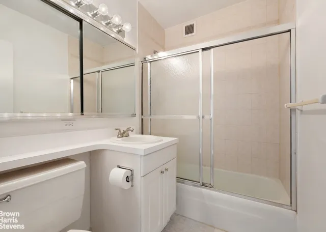 $1,150,000 | 345 East 80th Street, Unit 15B | Upper East Side