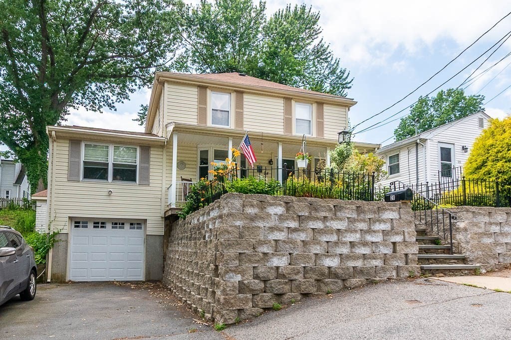 28 East Riverside Drive Dedham, MA 02026 - Photo 4 of 34 Gallery Image 4