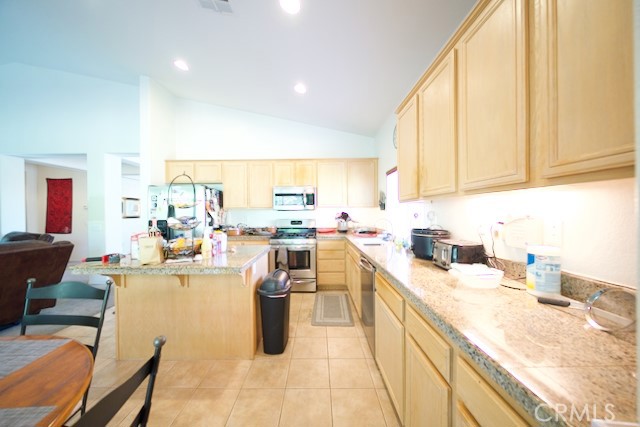 42585 Devant Circle Temecula, CA 92592 - Photo 21 of 47