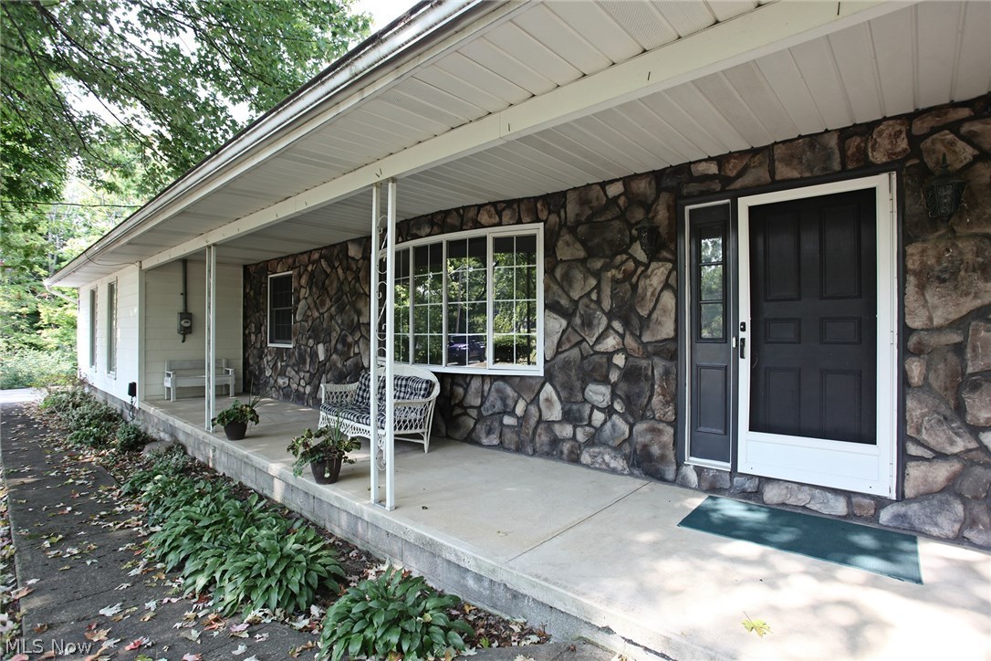 11888 Robson Road Grafton, OH 44044 - Photo 3 of 35 Gallery Image 3
