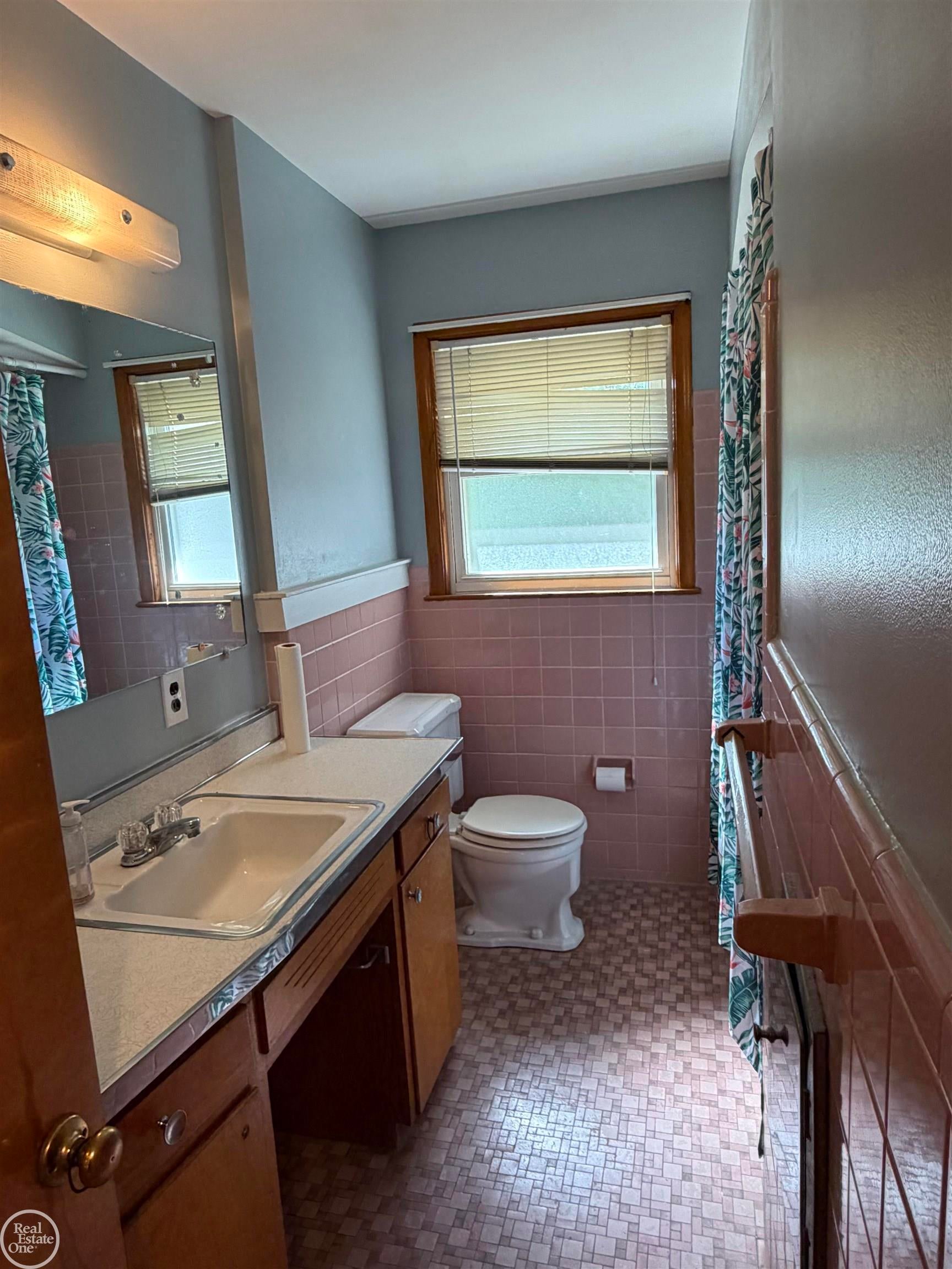 16990 Martin Road Roseville, MI 48066 - Photo 14 of 23 Gallery Image 14