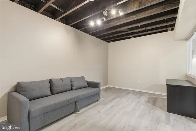 $1,200,000 | 6616 Osborne Hill Drive, Upper Marlboro, MD 20772