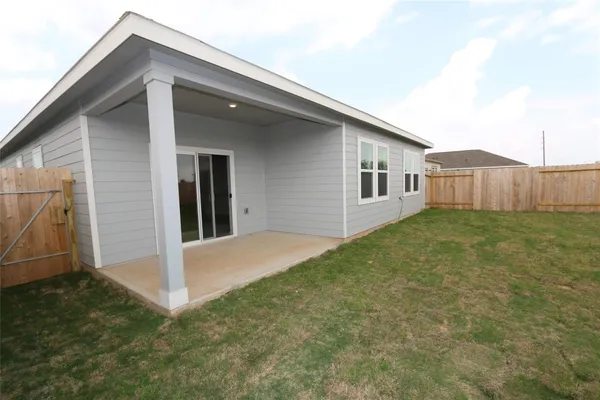$2,000 | 3977 Fringe Tree Lane, Brookshire, TX 77423