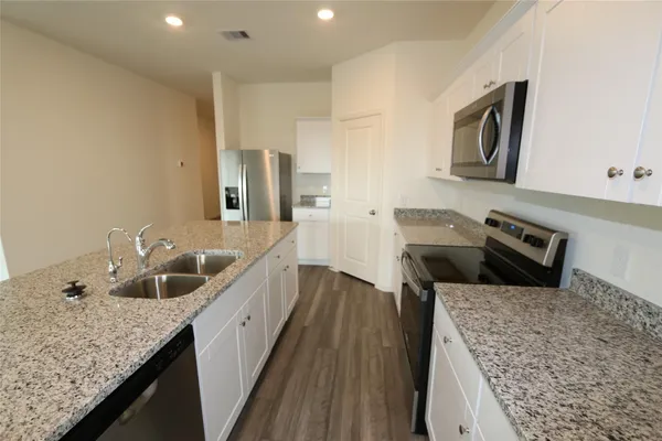 $2,000 | 3977 Fringe Tree Lane, Brookshire, TX 77423