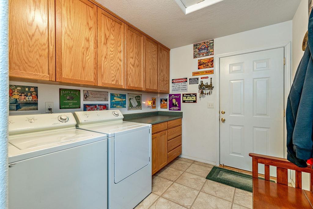 2555 Eastside Road Jacksonville, OR 97530 - Photo 19 of 35 Additional Photo