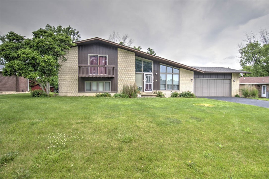 1618 Bob O Link Drive Decatur, IL 62521 - Photo 1 of 31