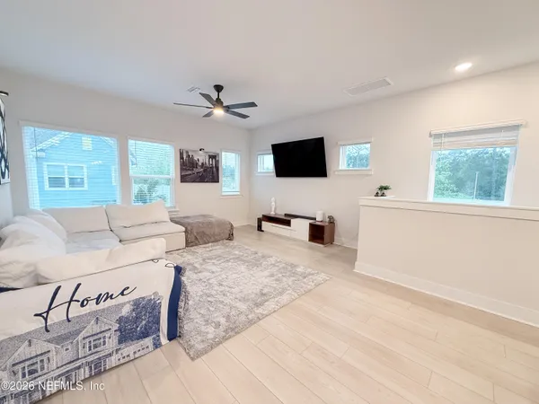 $2,450 | 11102 Quantum Court, Jacksonville, FL 32256