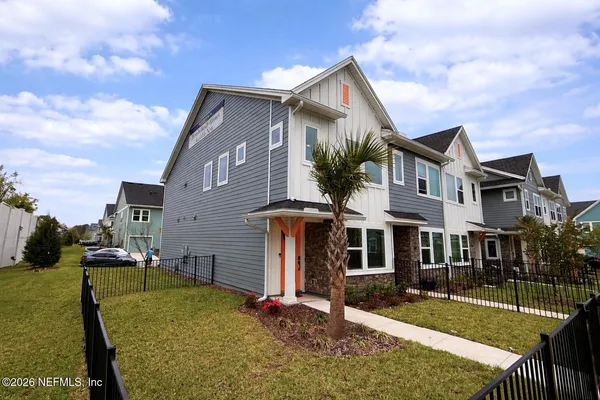 $2,450 | 11102 Quantum Court, Jacksonville, FL 32256