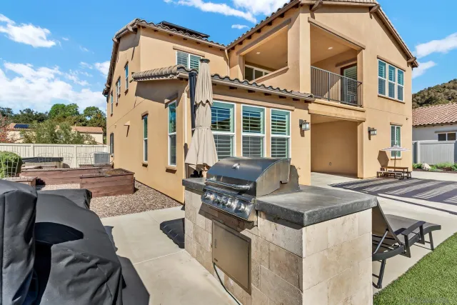 $1,495,000 | 1128 Witherby Lane, Escondido, CA 92026
