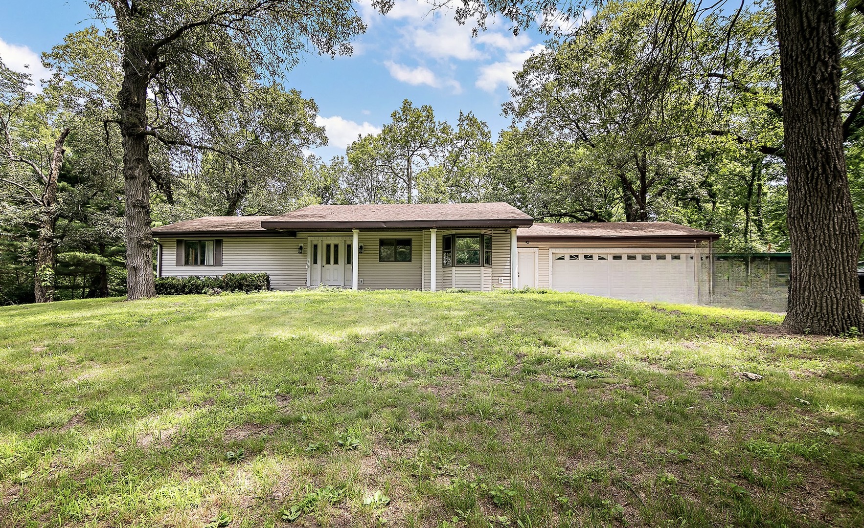 1177 North 6250w Road Bonfield, IL 60913 - Photo 3 of 36 Gallery Image 3