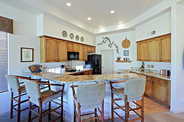 $5,750 | 6894 East Thirsty Cactus Lane, Scottsdale, AZ 85266