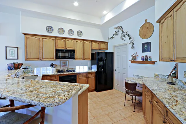 $5,750 | 6894 East Thirsty Cactus Lane, Scottsdale, AZ 85266