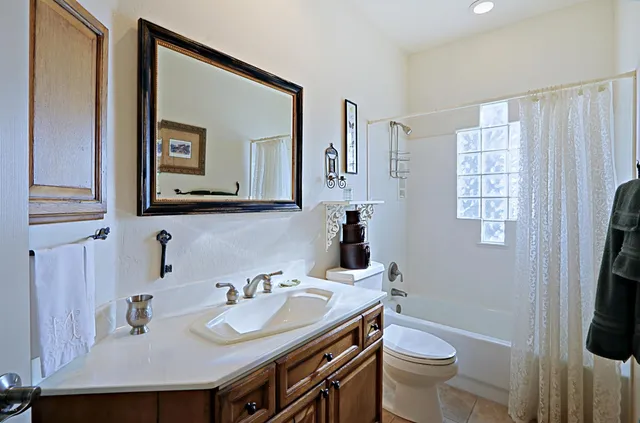 $5,750 | 6894 East Thirsty Cactus Lane, Scottsdale, AZ 85266