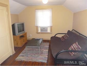 227 Elm Street Roxana, IL 62084 - Photo 8 of 13 Gallery Image 8
