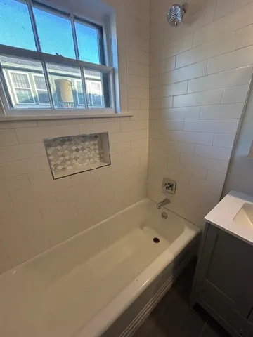 $1,500 | 2428 Avenue 0 1/2 Street, Unit 2, Galveston, TX 77554