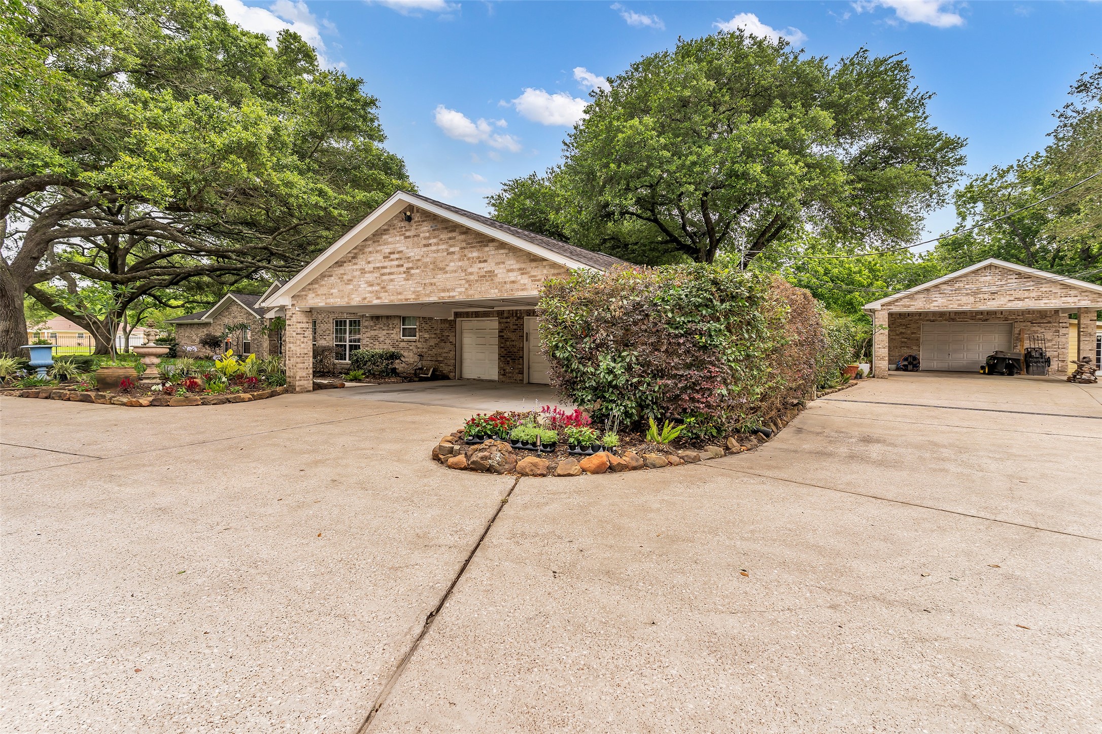 3519 Singleton Road Baytown, TX 77521 - Photo 41 of 42 2 garages w/ covered carports on both for plenty of covered parking