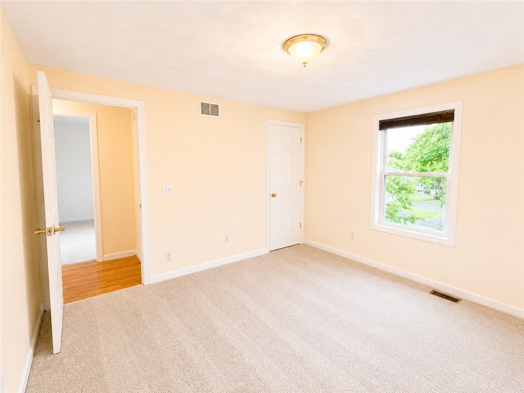 285 St Louis Avenue Woonsocket, RI 02895 - Photo 33 of 50 _3