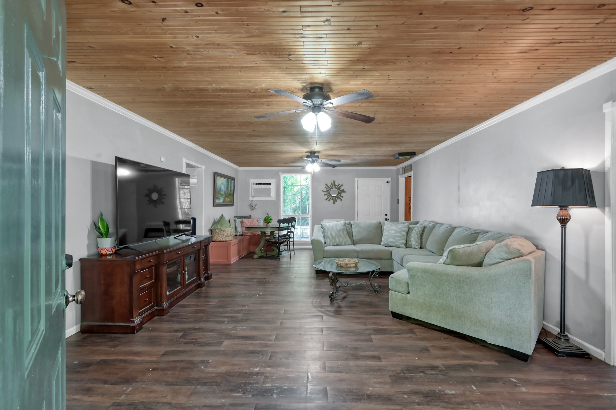 263 Travis Lane Trinity, TX 75862 - Photo 4 of 34