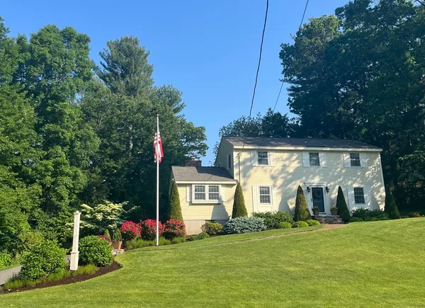 $1,095,000 | 1 Lancaster Place, Andover, MA 01810