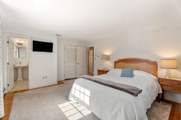 $1,095,000 | 1 Lancaster Place, Andover, MA 01810