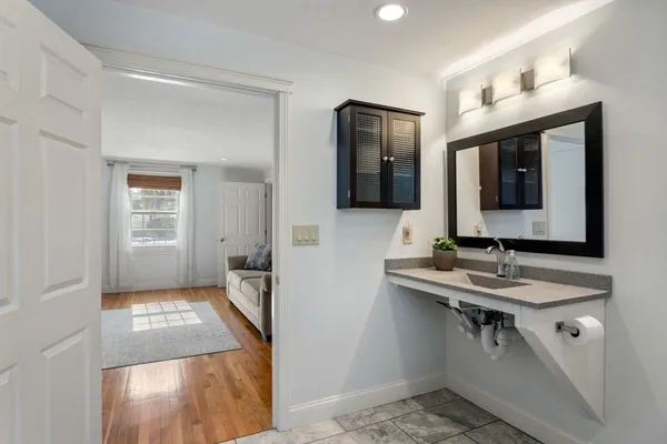 $1,095,000 | 1 Lancaster Place, Andover, MA 01810