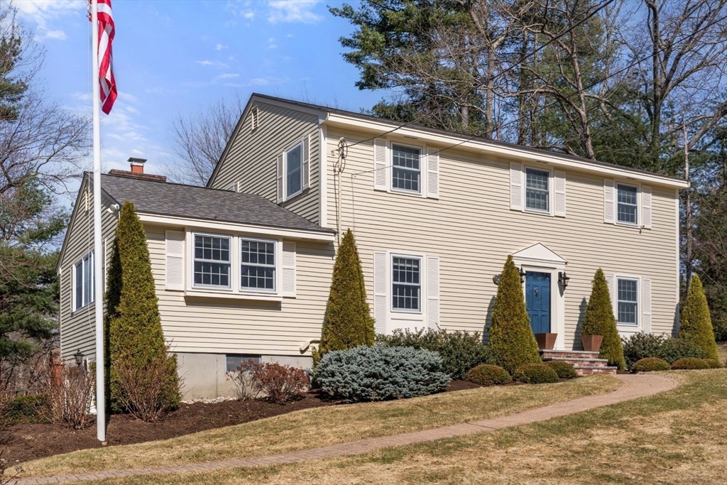 1 Lancaster Place Andover, MA 01810 - Photo 3 of 41