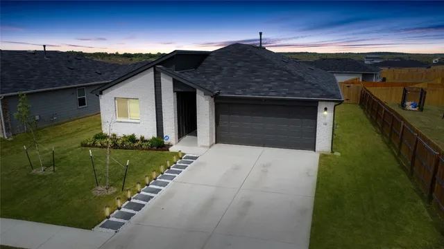 $1,950 | 730 Gladiola Loop, Kyle, TX 78640