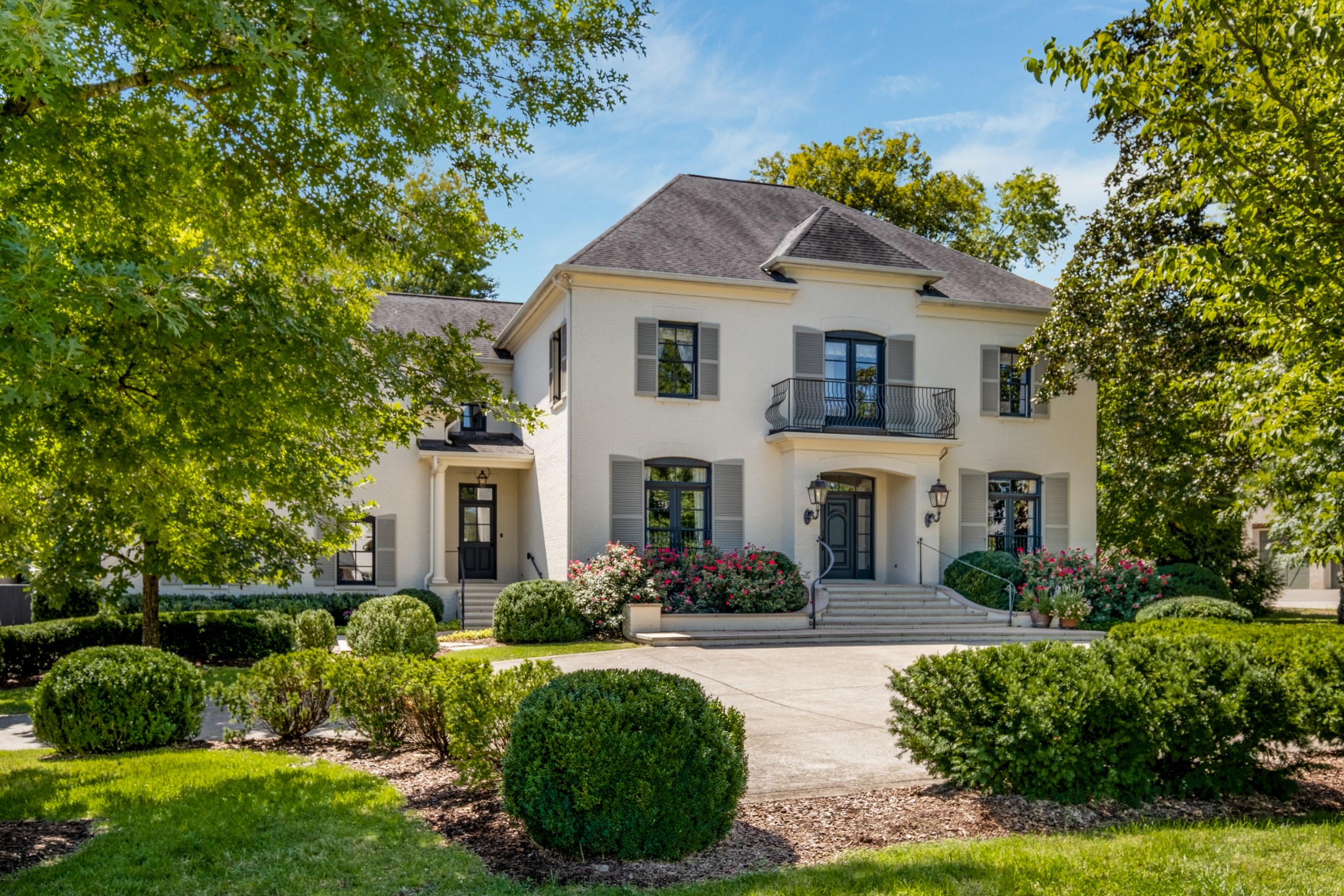 153 Cheek Road Nashville, TN 37205 - Photo 3 of 46 Gallery Image 3
