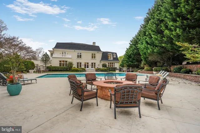 $5,900,000 | 8023 Georgetown Pike, McLean, VA 22102