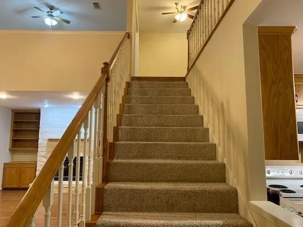 $1,999 | 1922 20th Street, Huntsville, TX 77340