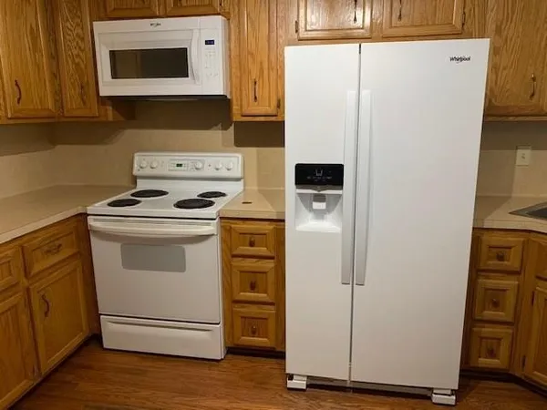 $1,999 | 1922 20th Street, Huntsville, TX 77340