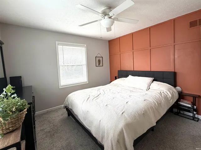 $239,900 | 340 West Iroquois Drive, Ellettsville, IN 47429