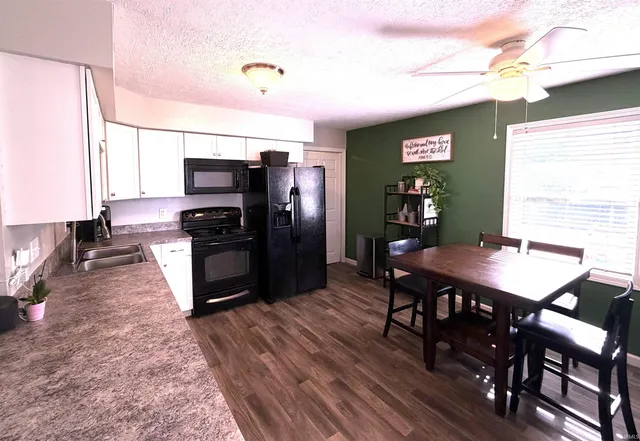 $239,900 | 340 West Iroquois Drive, Ellettsville, IN 47429