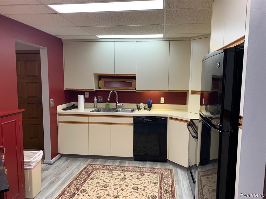 969 GreenView Court, Unit 39 Rochester, MI 48307 - Photo 5 of 29 IMG_8467.JPG